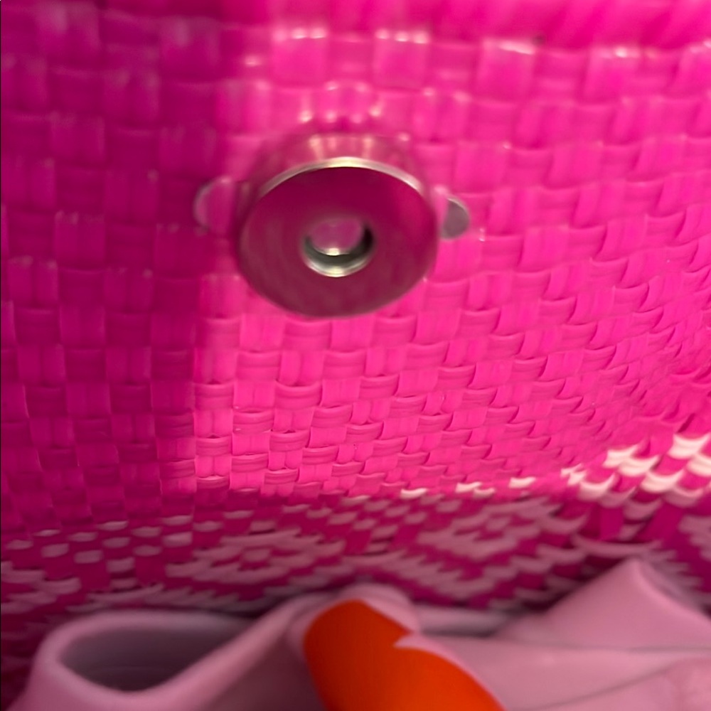 Vibrant Pink Geometric Pattern Tote - image 5